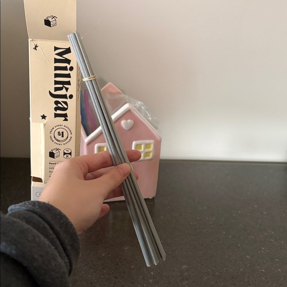 FREE W PURCHASE 10 new MilkJar brand Infuser reeds for scent diffusing